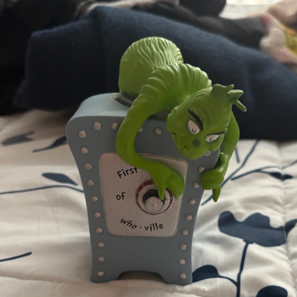Hallmark Grinch coin bank Holiday Decor in Green and Blue - Picture 2 of 7